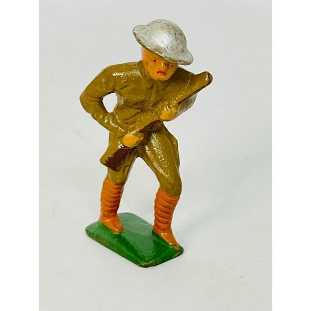 Vintage Grey Iron G29 US Doughboy Charging WWI Barclay Manoil